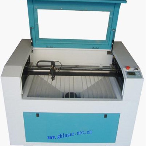 laser cutting machine